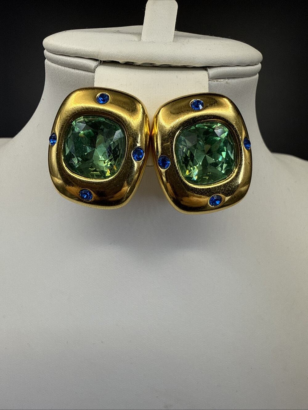 VINTAGE Joan Rivers Gold Tone Peridot And Faux Sapphire Cushion Clip On Earrings